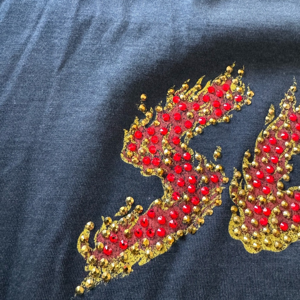 Vintage Souls Graphic T Shirt - Black Red & Gold Rhinestones. - Picture 7 of 8